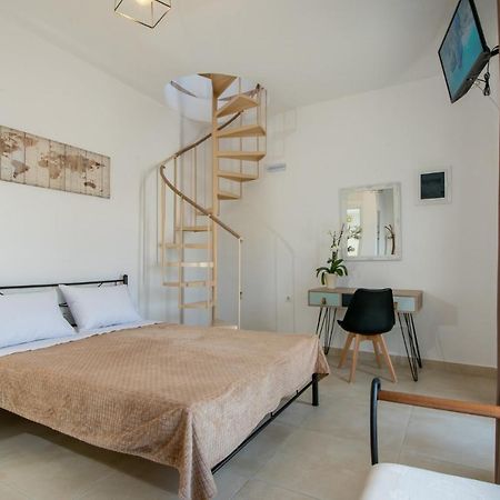 Elounda Square Home ภายนอก รูปภาพ